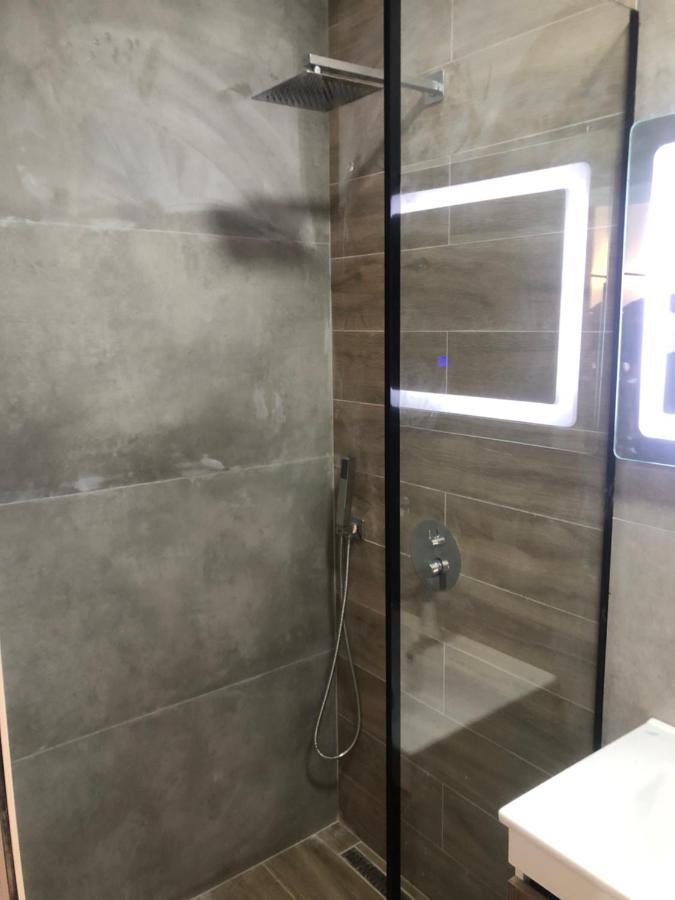 Bellavista Apartment ดูร์เรส ภายนอก รูปภาพ
