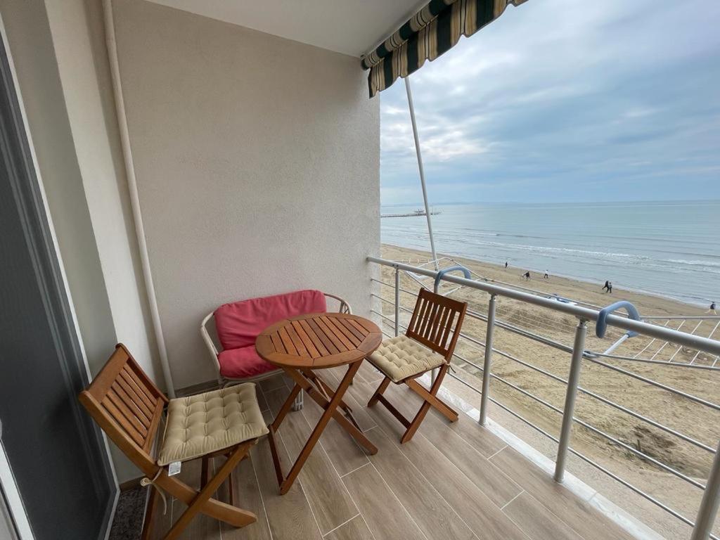 Bellavista Apartment ดูร์เรส ภายนอก รูปภาพ